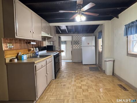 60 Grove Place West Haven CT 06516