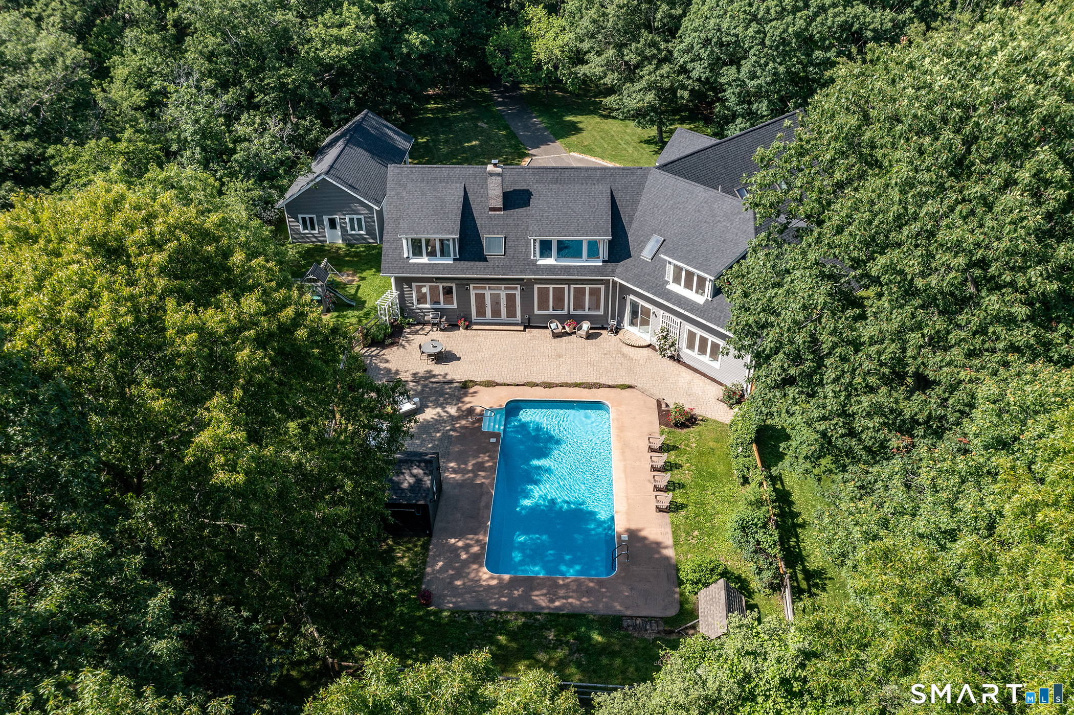 Easton CT, 28 Drewbarrie Lane
