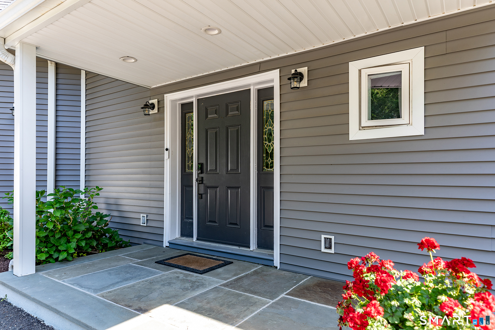 28 Drewbarrie Lane Easton CT 06612