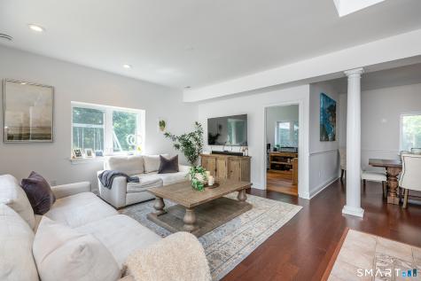 28 Drewbarrie Lane Easton CT 06612