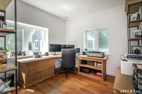 28 Drewbarrie Lane Easton CT 06612