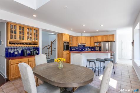 28 Drewbarrie Lane Easton CT 06612