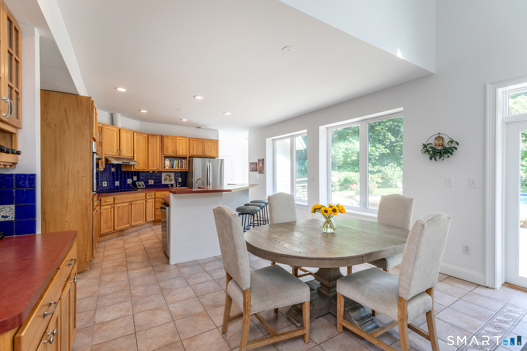 28 Drewbarrie Lane Easton CT 06612