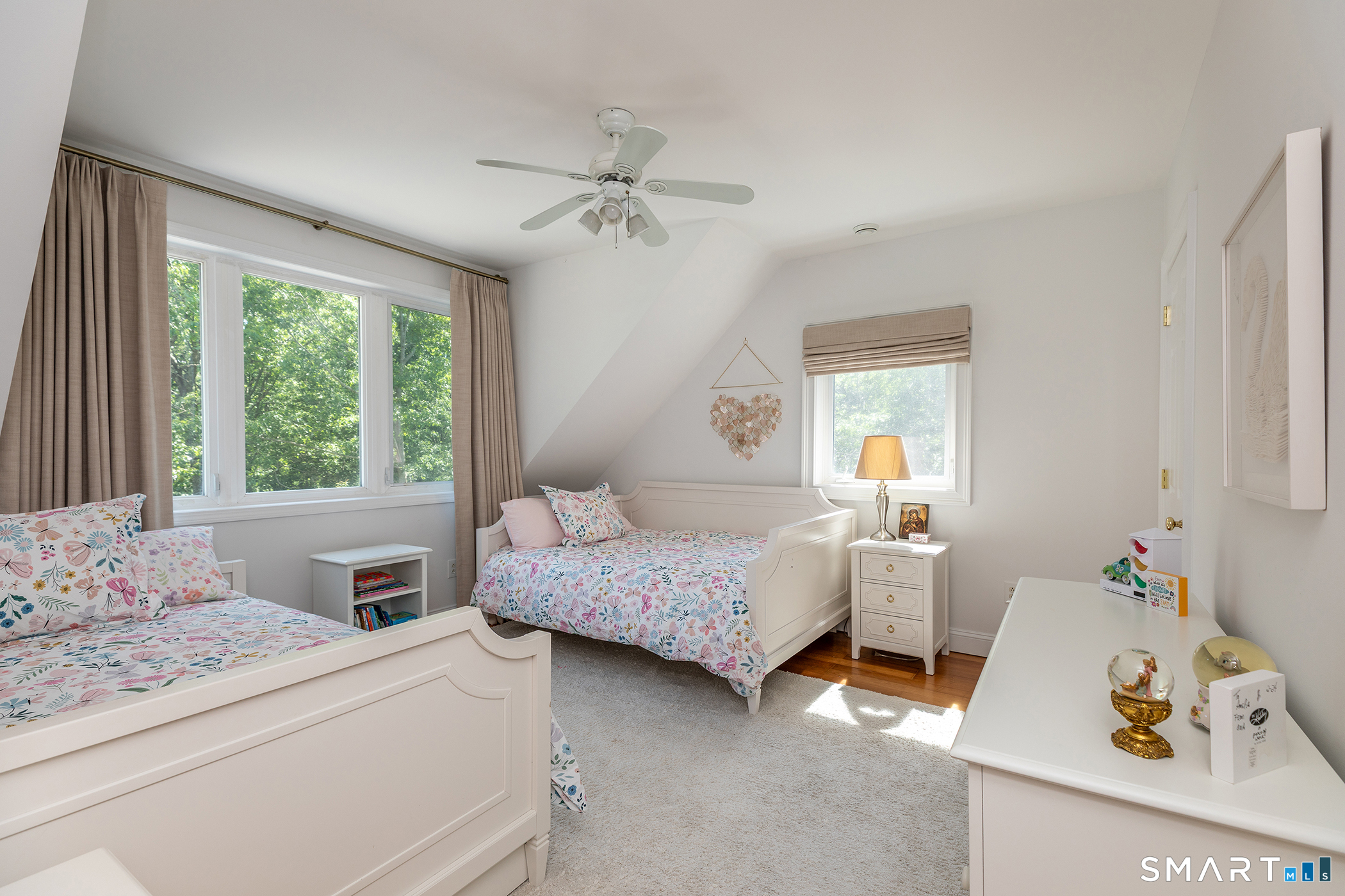 28 Drewbarrie Lane Easton CT 06612