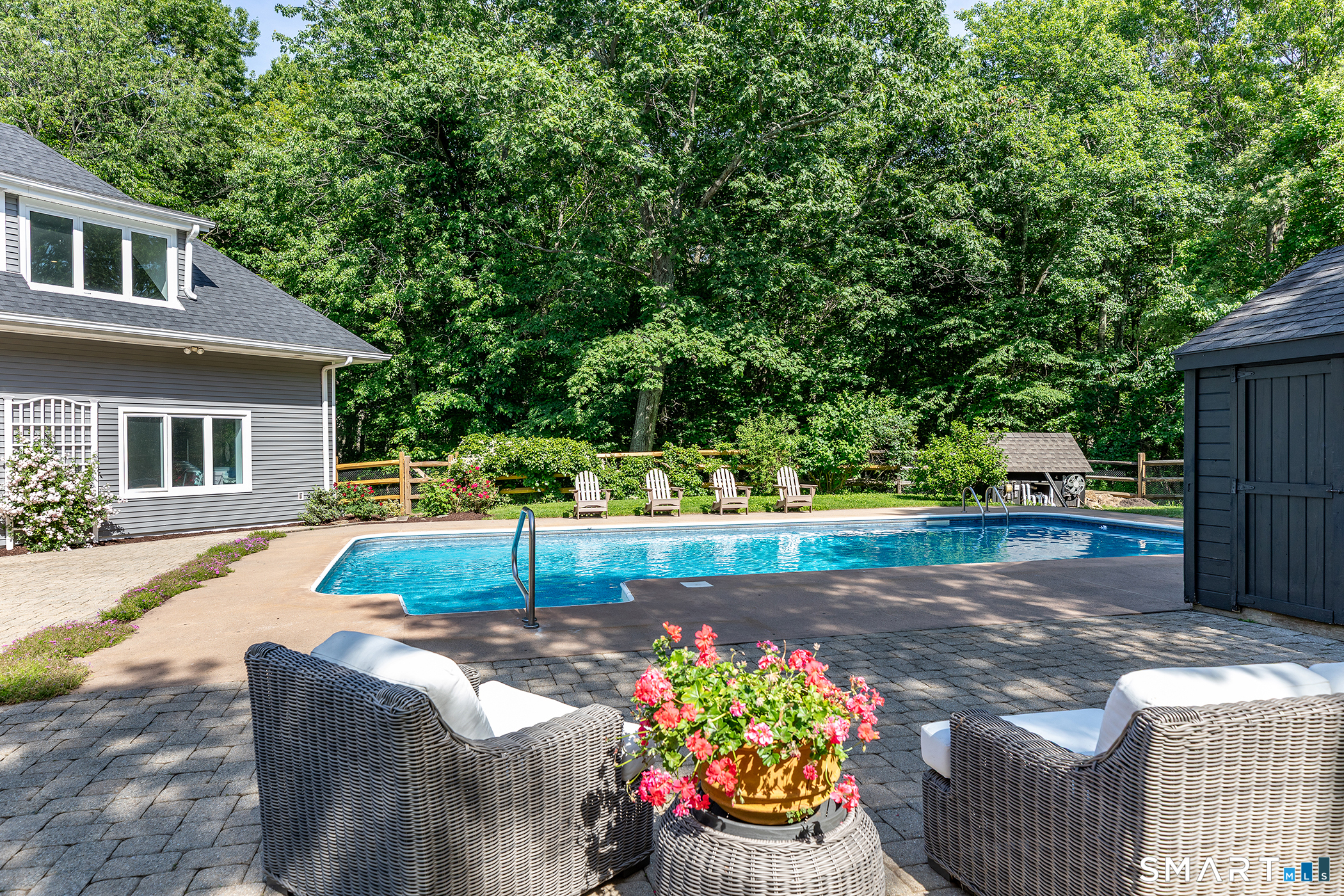 28 Drewbarrie Lane Easton CT 06612