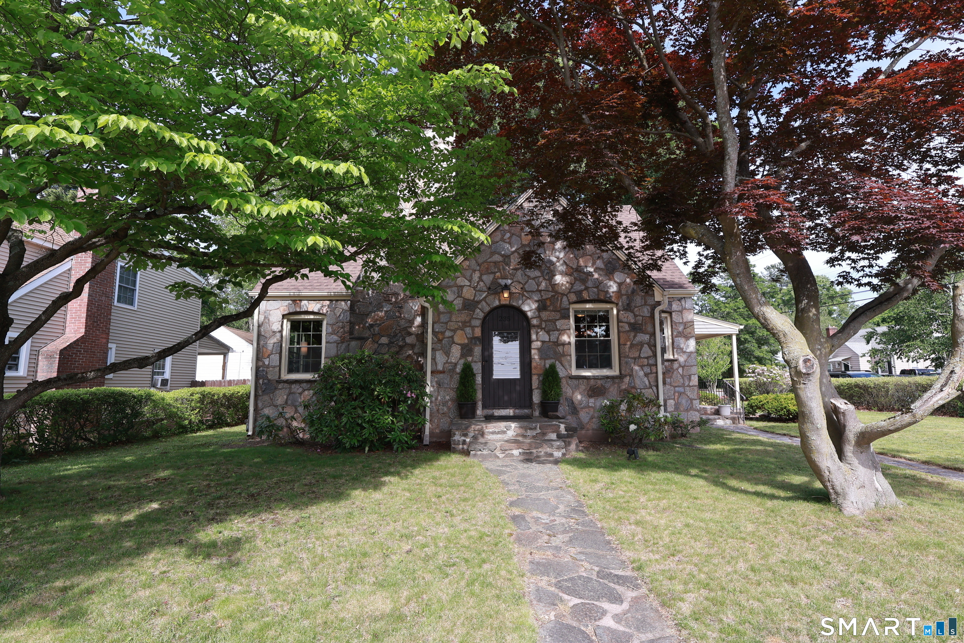 235 Summit Street Manchester CT 06042