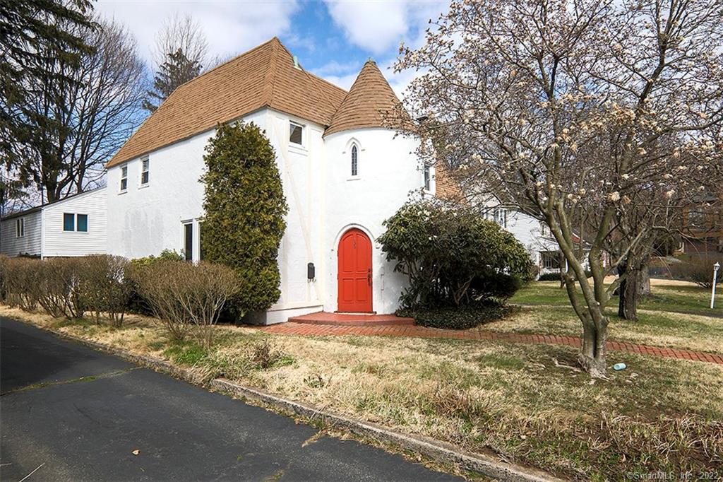 35 Parkhill Avenue Norwalk CT 06851