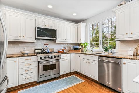 112 Camp Avenue Darien CT 06820