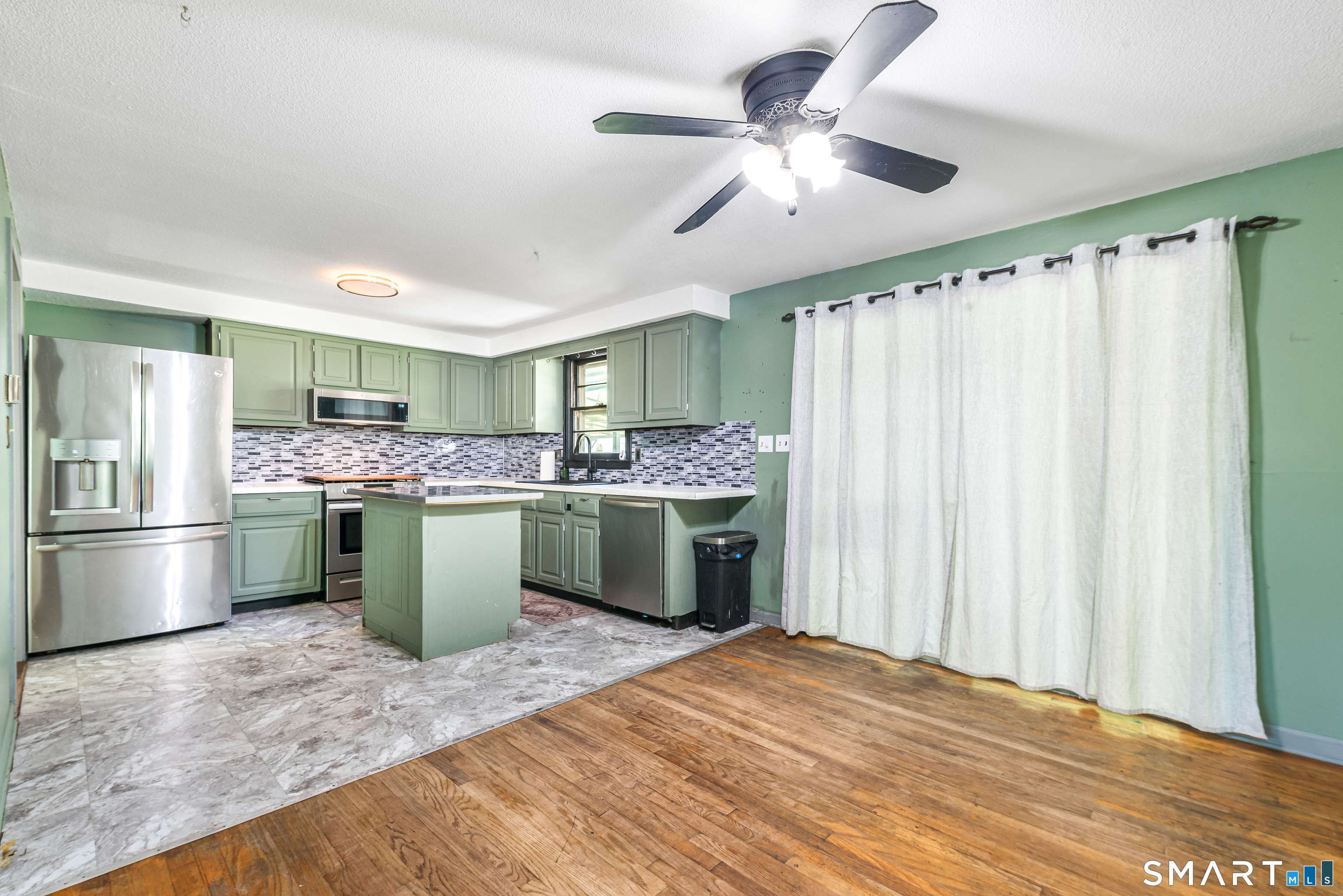 196 Humiston Circle Thomaston CT 06787