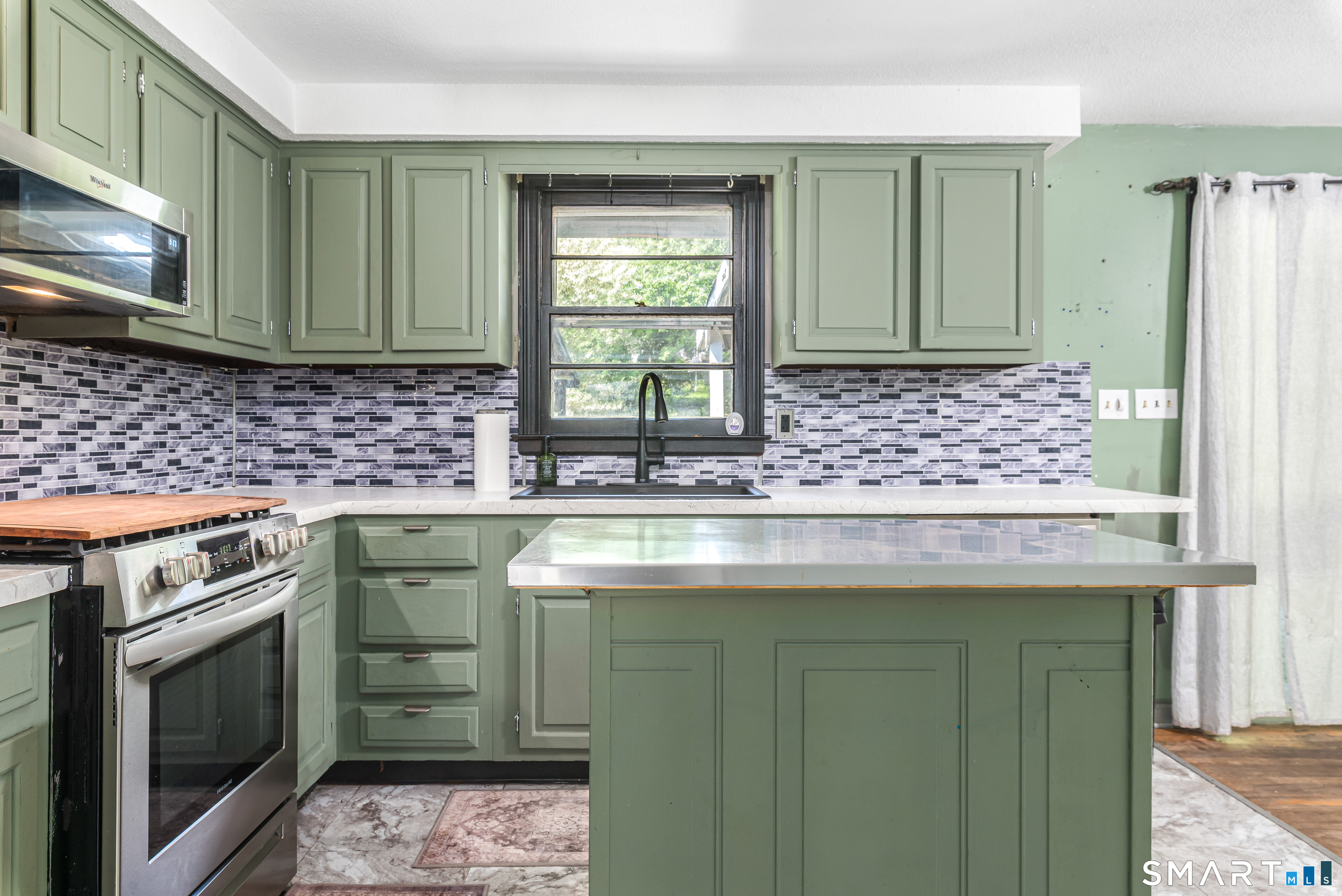 196 Humiston Circle Thomaston CT 06787