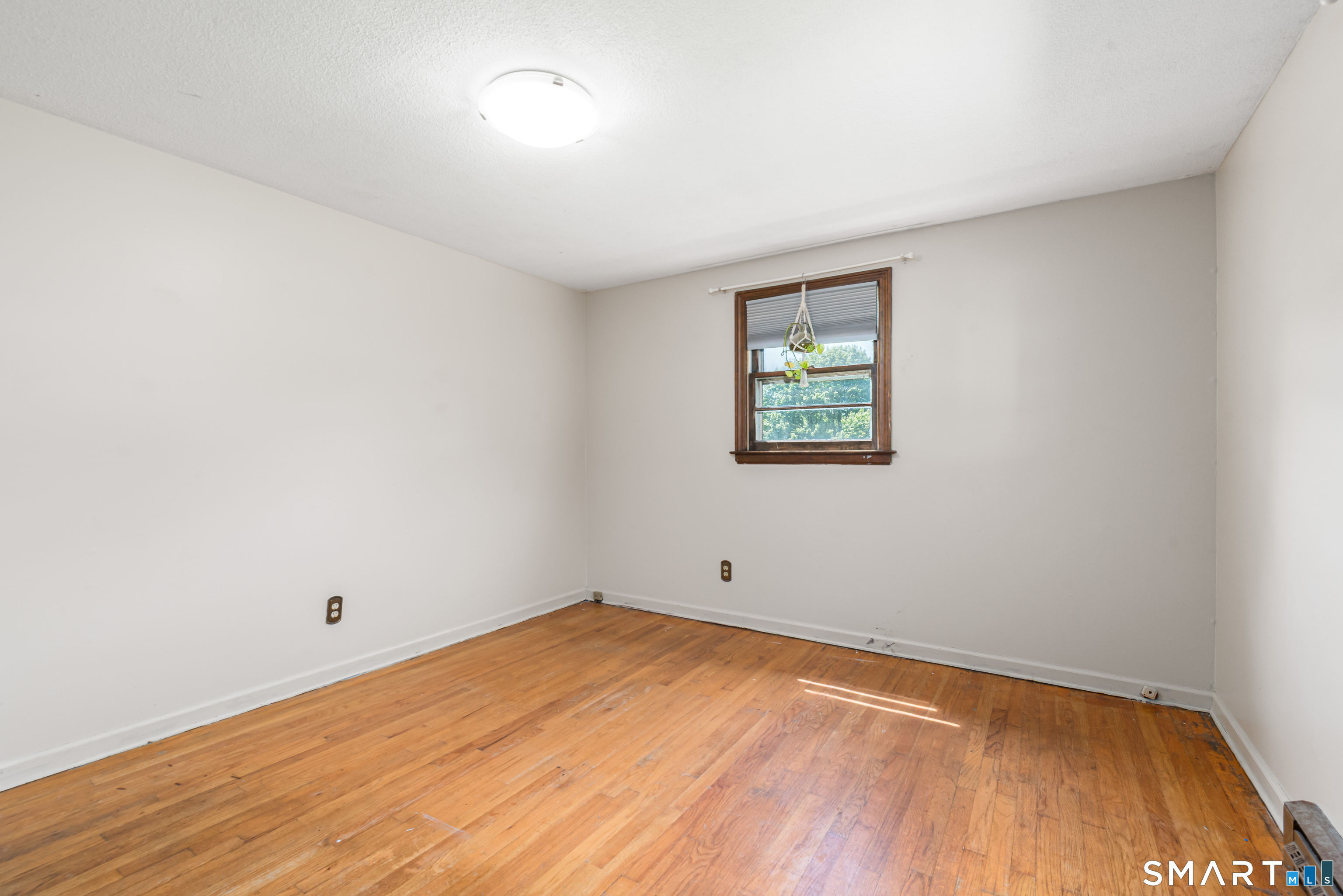 196 Humiston Circle Thomaston CT 06787