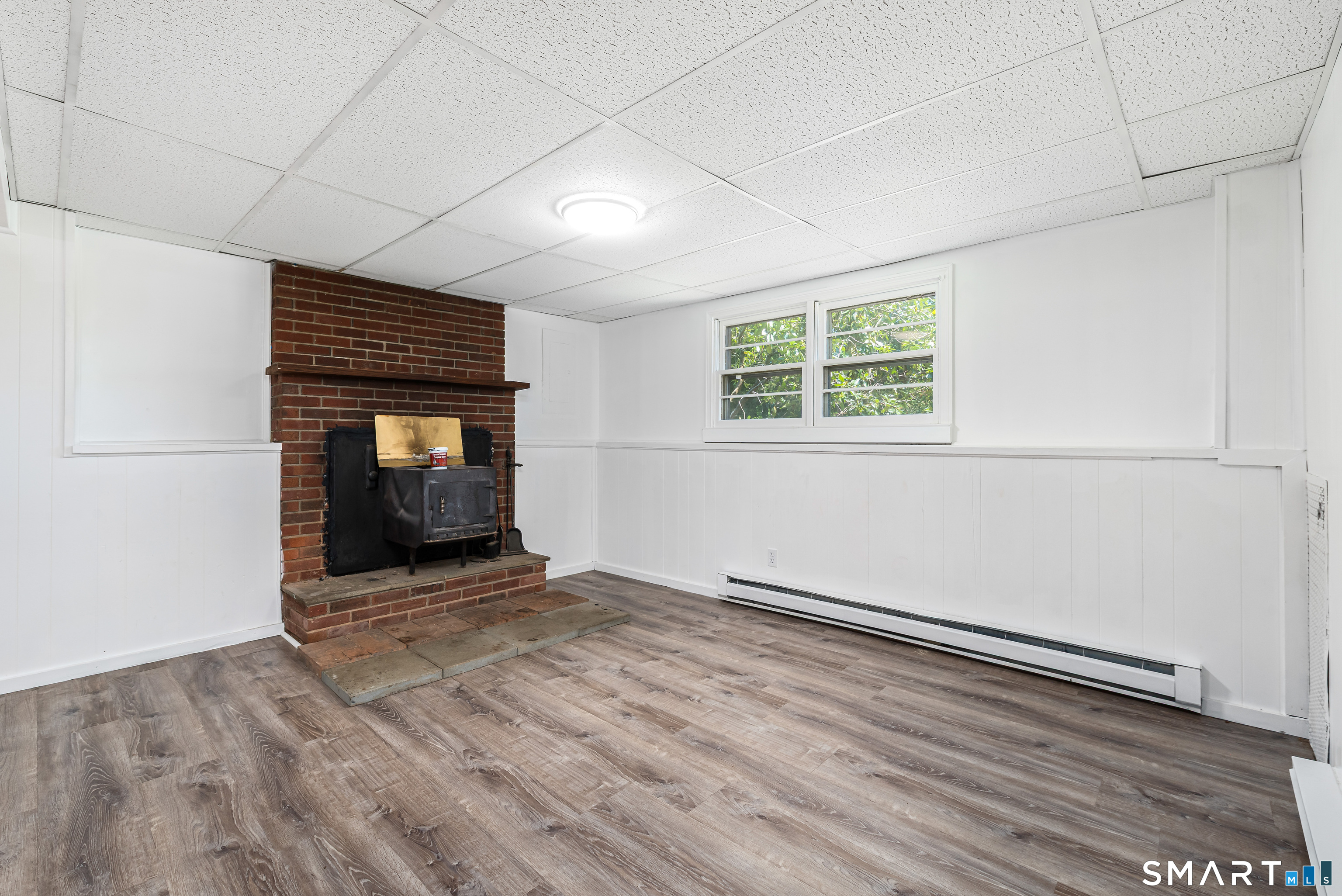 196 Humiston Circle Thomaston CT 06787