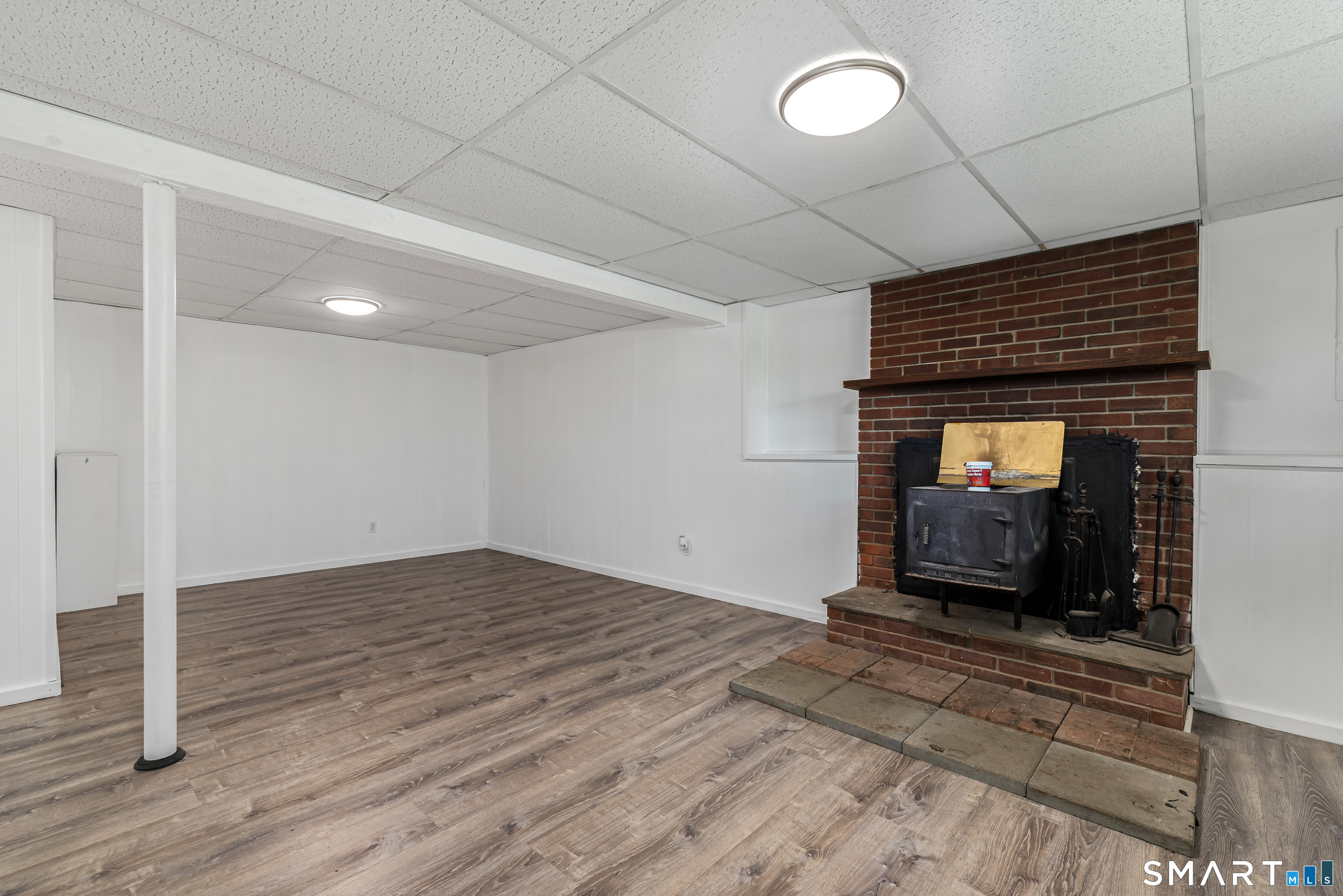 196 Humiston Circle Thomaston CT 06787