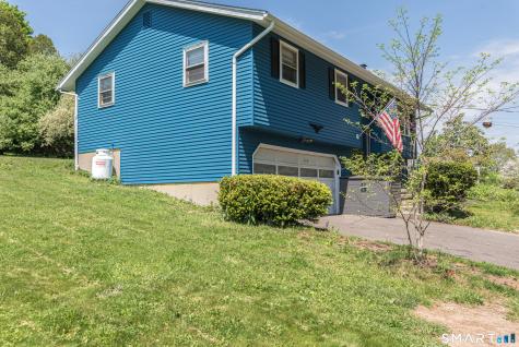 196 Humiston Circle Thomaston CT 06787