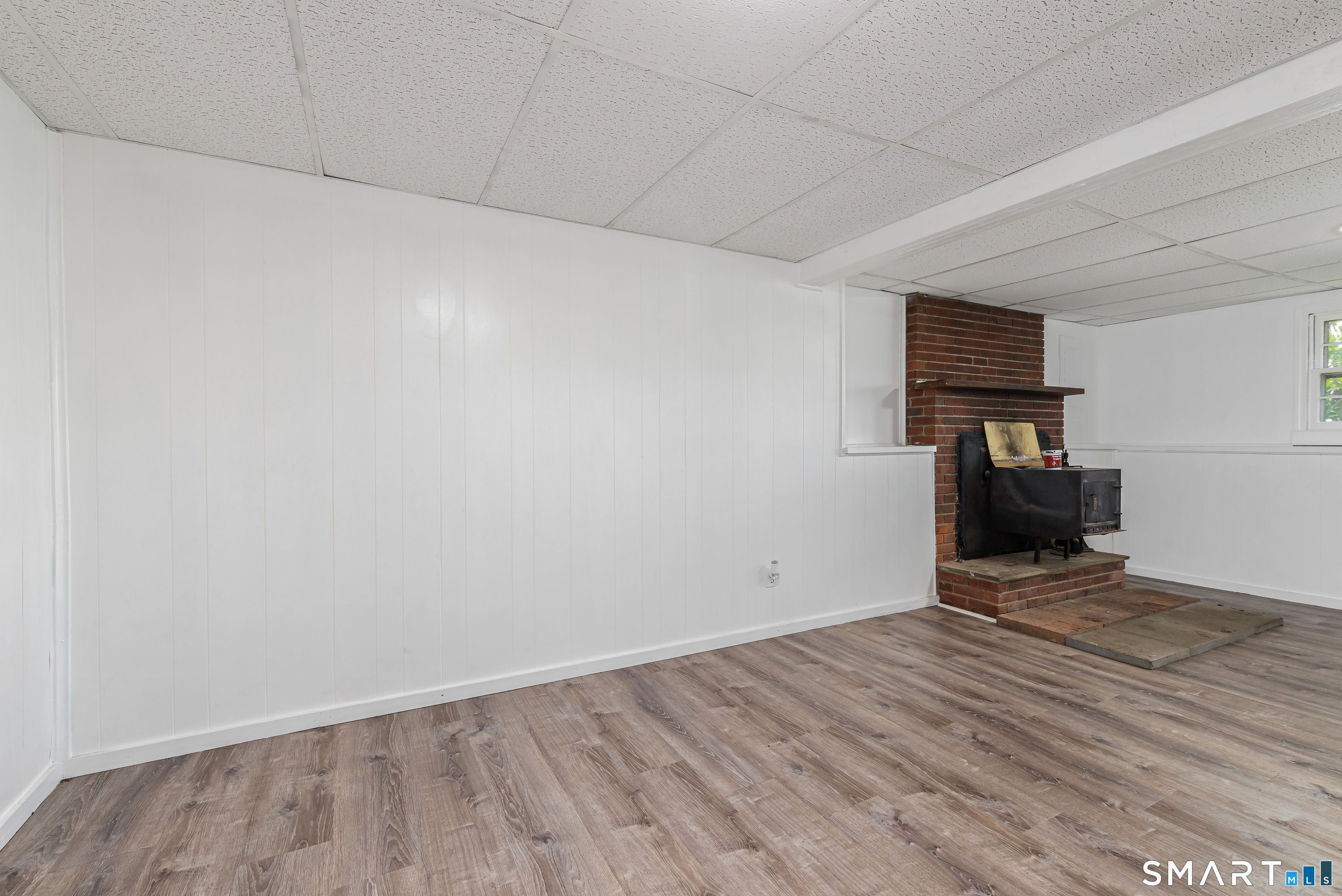 196 Humiston Circle Thomaston CT 06787