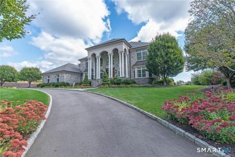 22 Nature Lane Shelton CT 06484