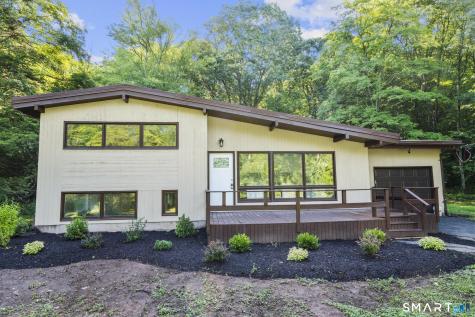 104 Bell Street Middletown CT 06457