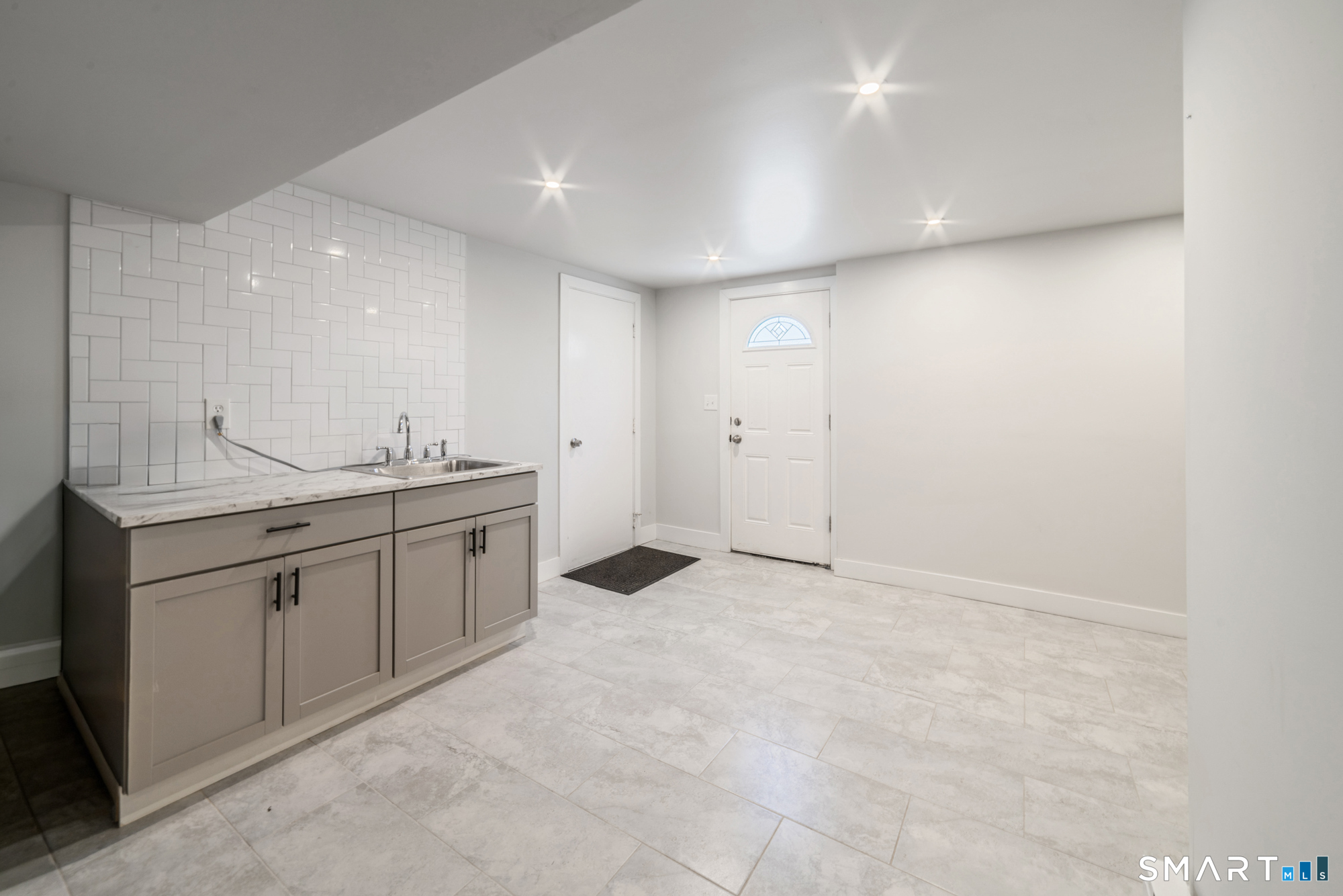 327 Lakeside West Boulevard Waterbury CT 06708
