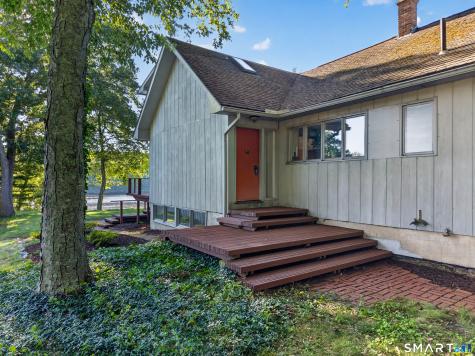 35 Oswegatchie Road Waterford CT 06385