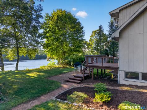 35 Oswegatchie Road Waterford CT 06385