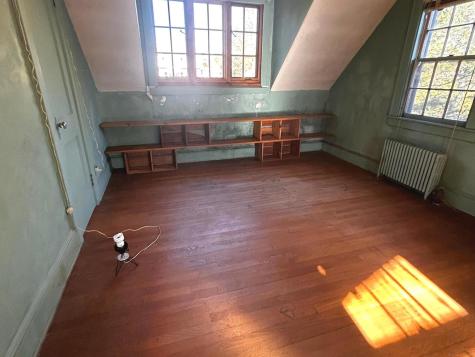 985 Storrs Road Mansfield CT 06268