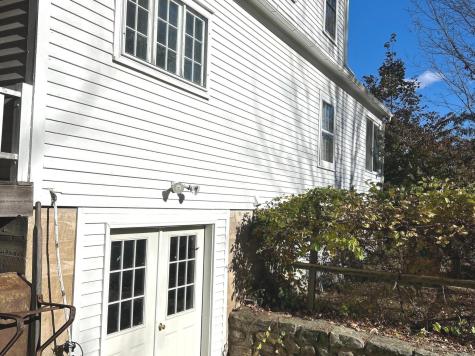 985 Storrs Road Mansfield CT 06268