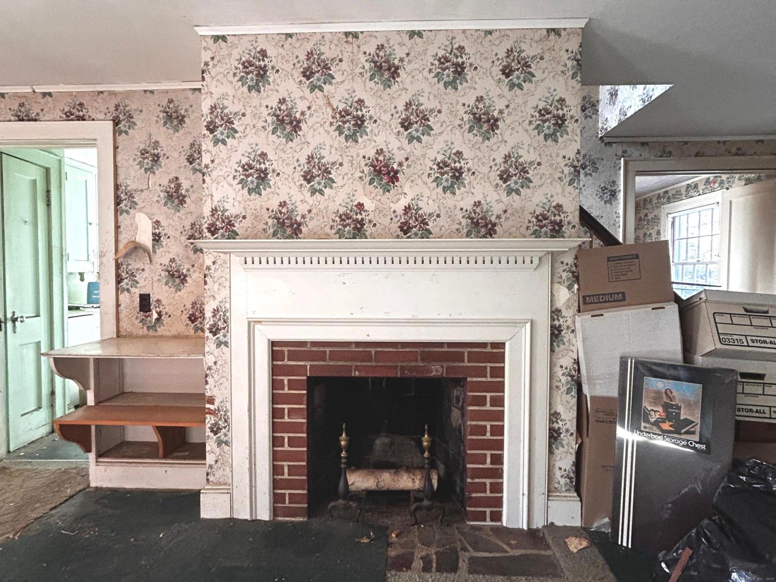 985 Storrs Road Mansfield CT 06268