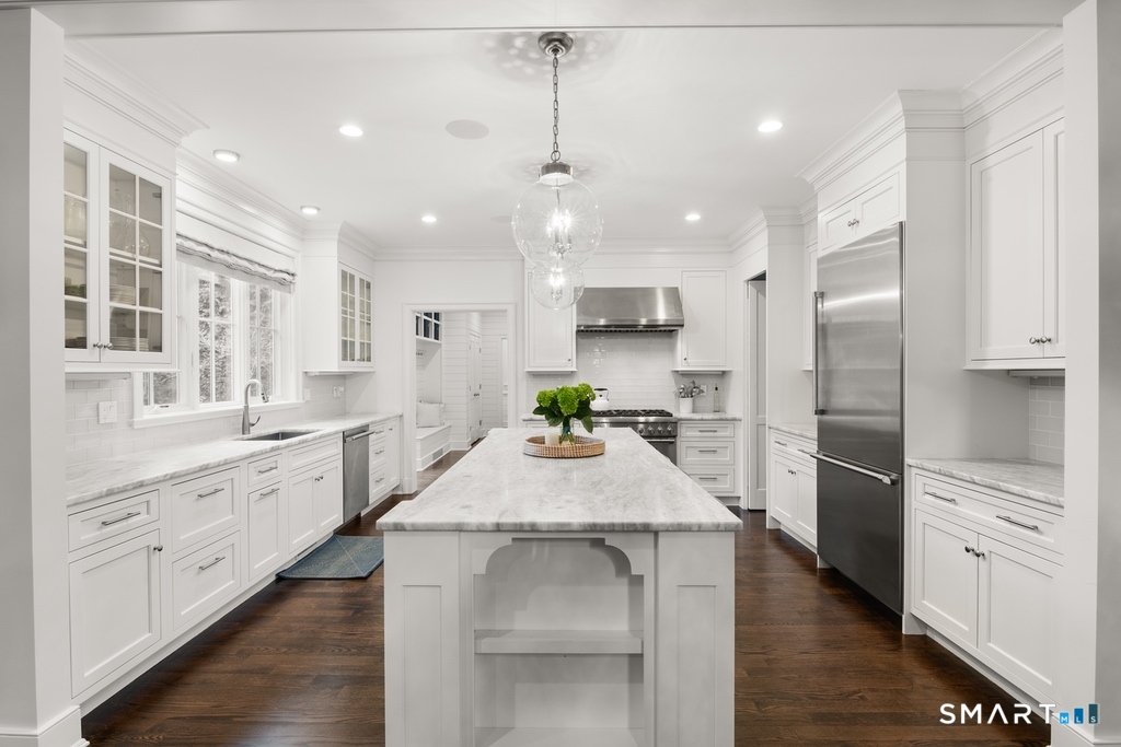 19 Thomasina Lane Darien CT 06820