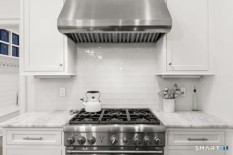 19 Thomasina Lane Darien CT 06820
