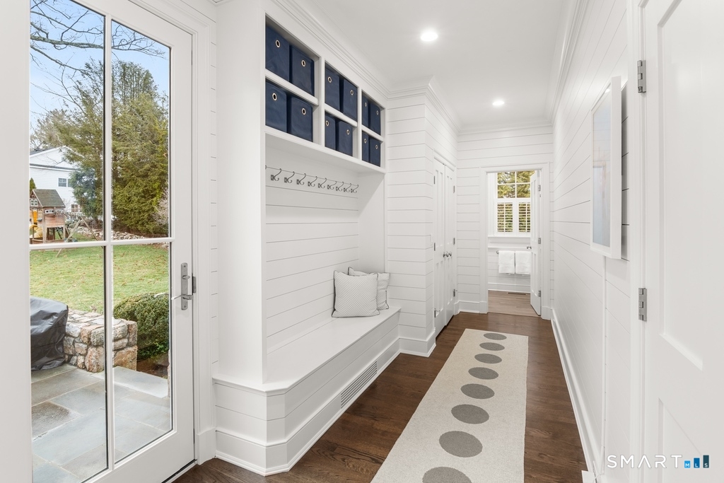 19 Thomasina Lane Darien CT 06820