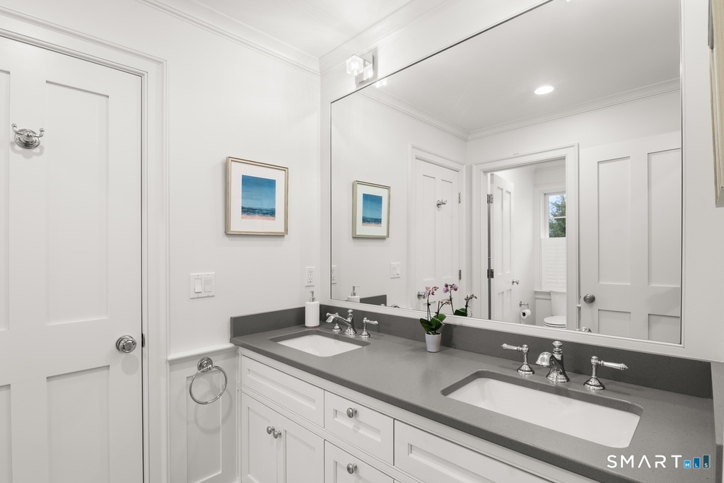 19 Thomasina Lane Darien CT 06820