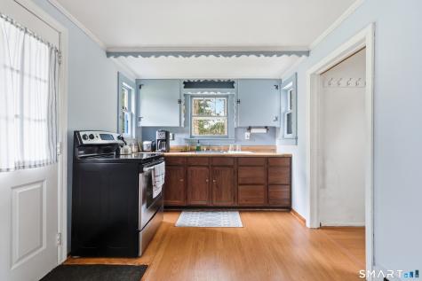 16 Pond Road New Hartford CT 06057