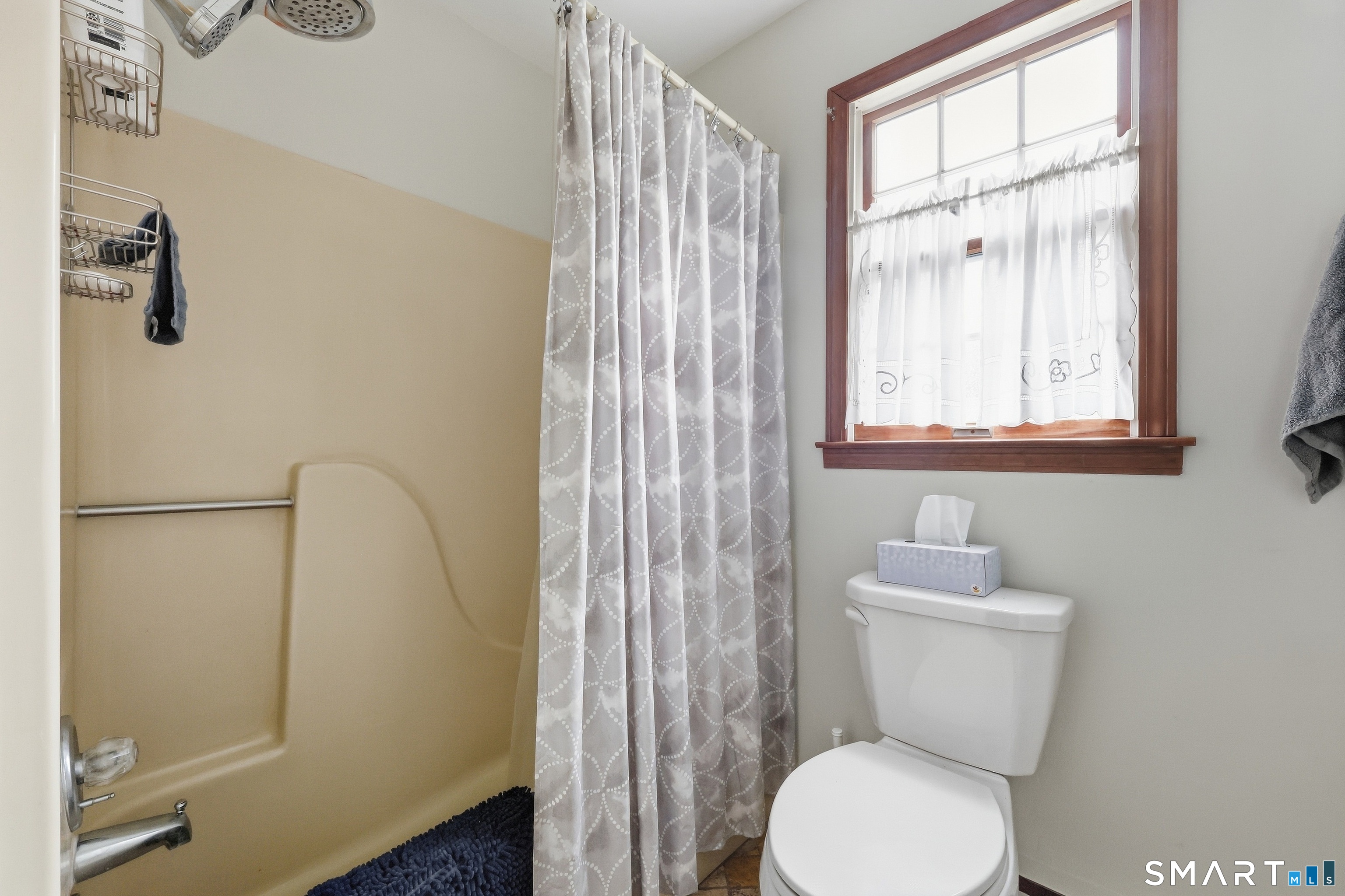 16 Pond Road New Hartford CT 06057