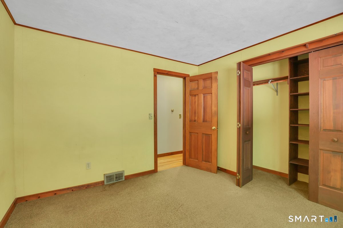 33 Quiet Woods Road East Hampton CT 06424