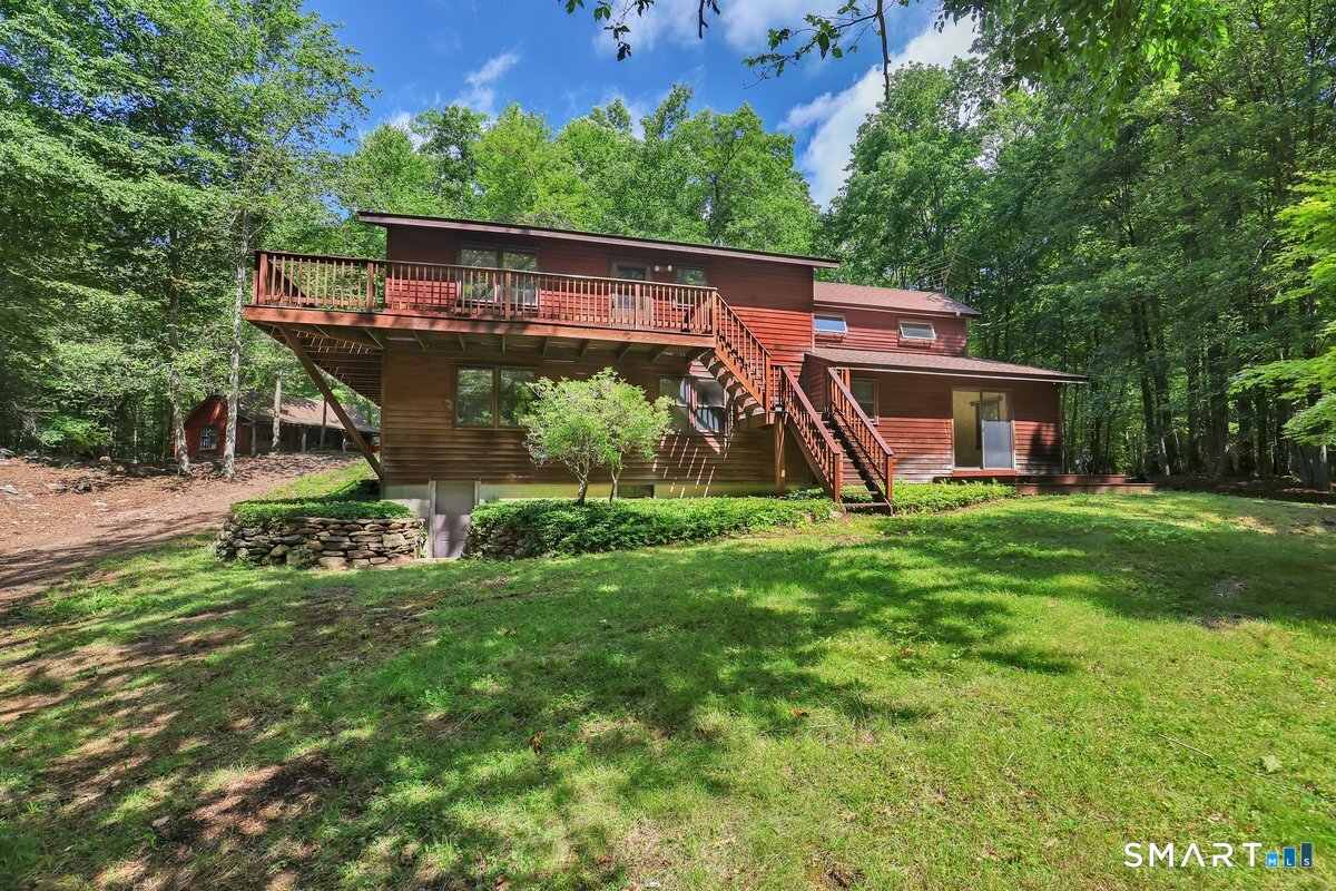 33 Quiet Woods Road East Hampton CT 06424