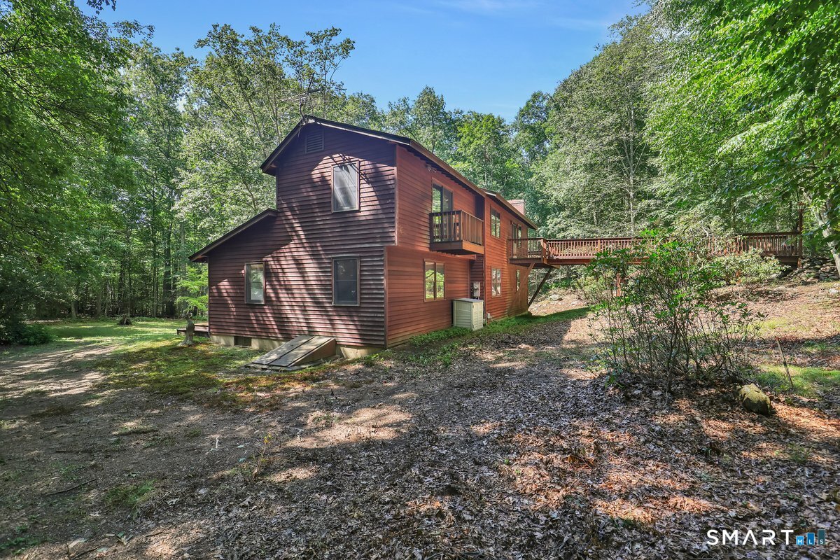 33 Quiet Woods Road East Hampton CT 06424
