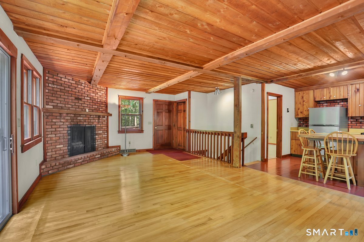 33 Quiet Woods Road East Hampton CT 06424