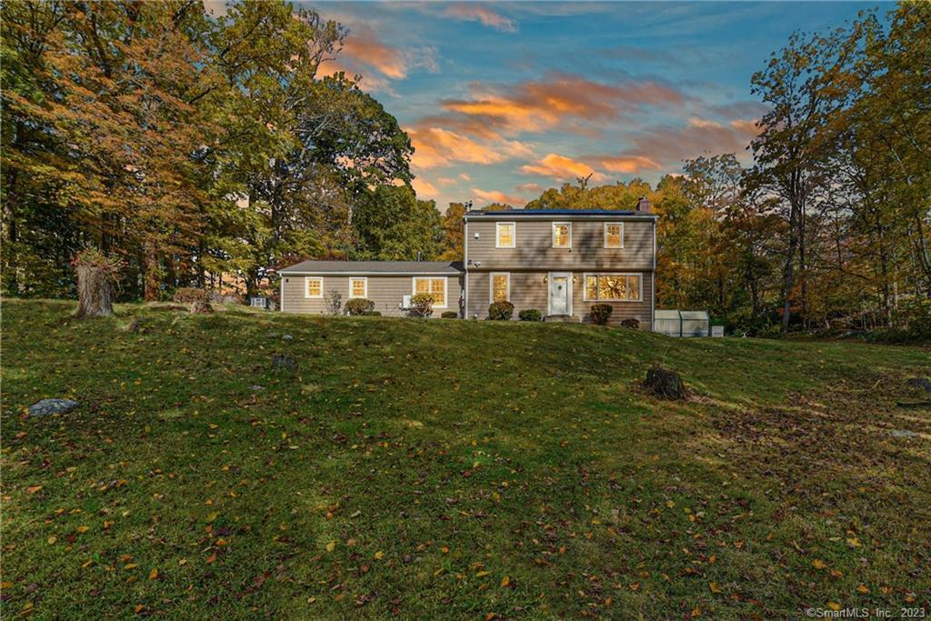 12 Winslow Terrace Monroe CT 06468