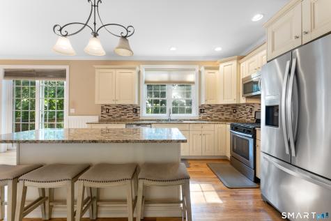 107 Harvest Lane Milford CT 06461