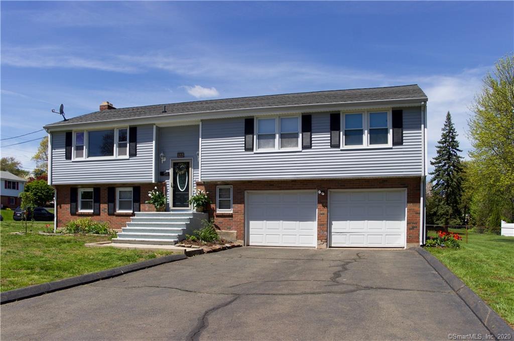 133 Ridge Crest Circle Wethersfield CT 06109