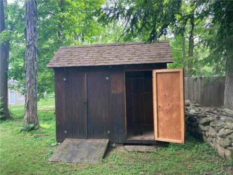 27 Woodland Way Ridgefield CT 06877
