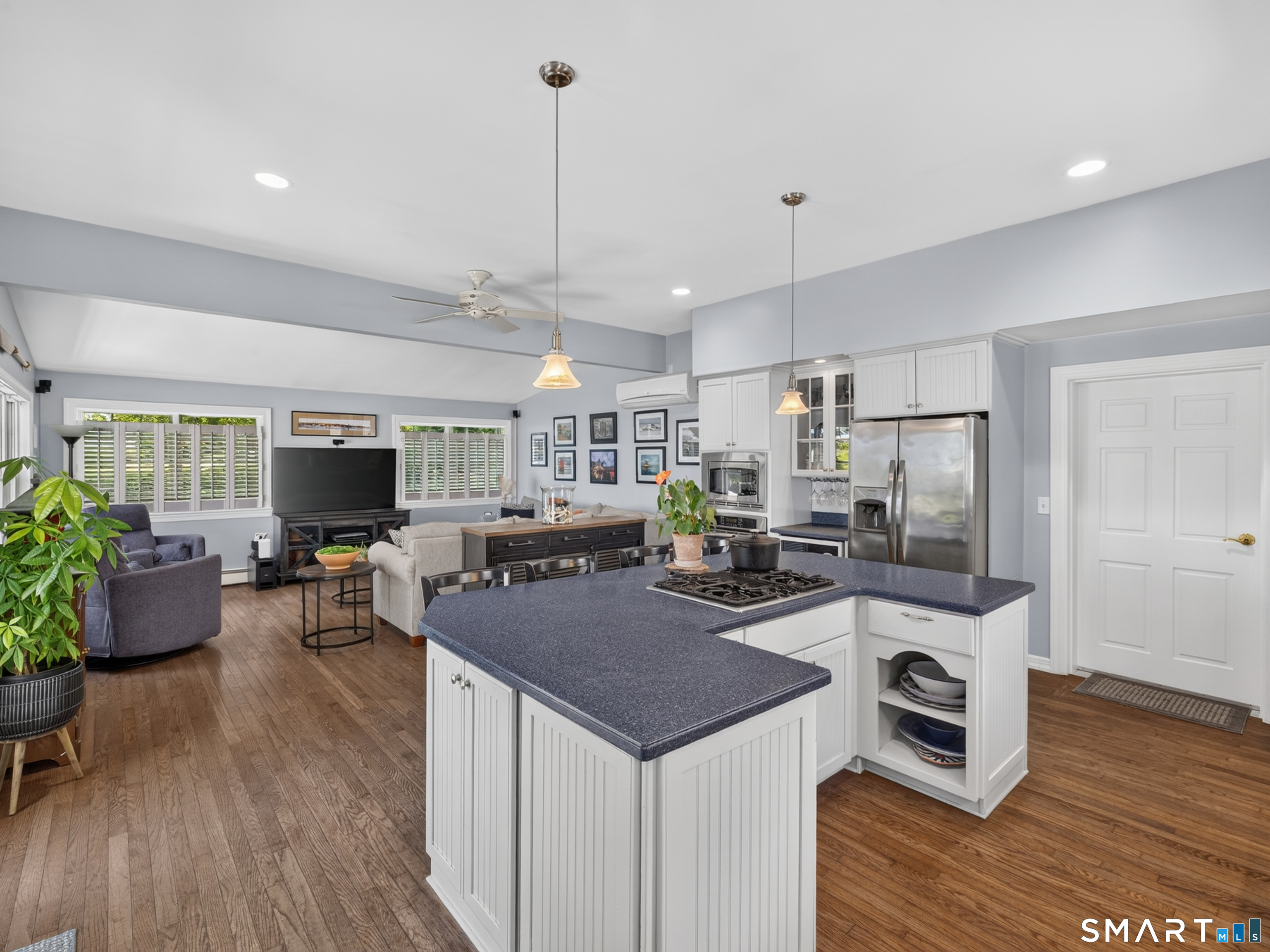 415 Pequot Avenue New London CT 06320