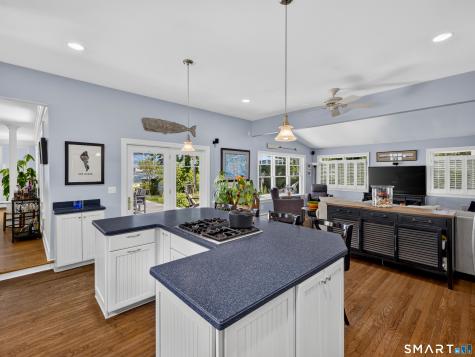 415 Pequot Avenue New London CT 06320