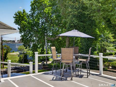 415 Pequot Avenue New London CT 06320