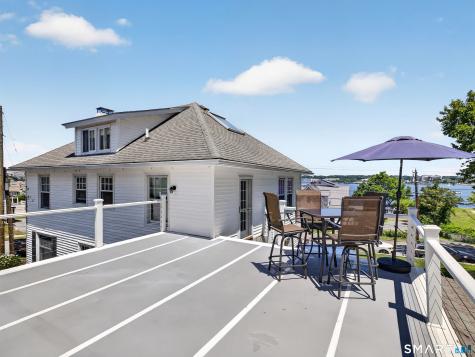 415 Pequot Avenue New London CT 06320