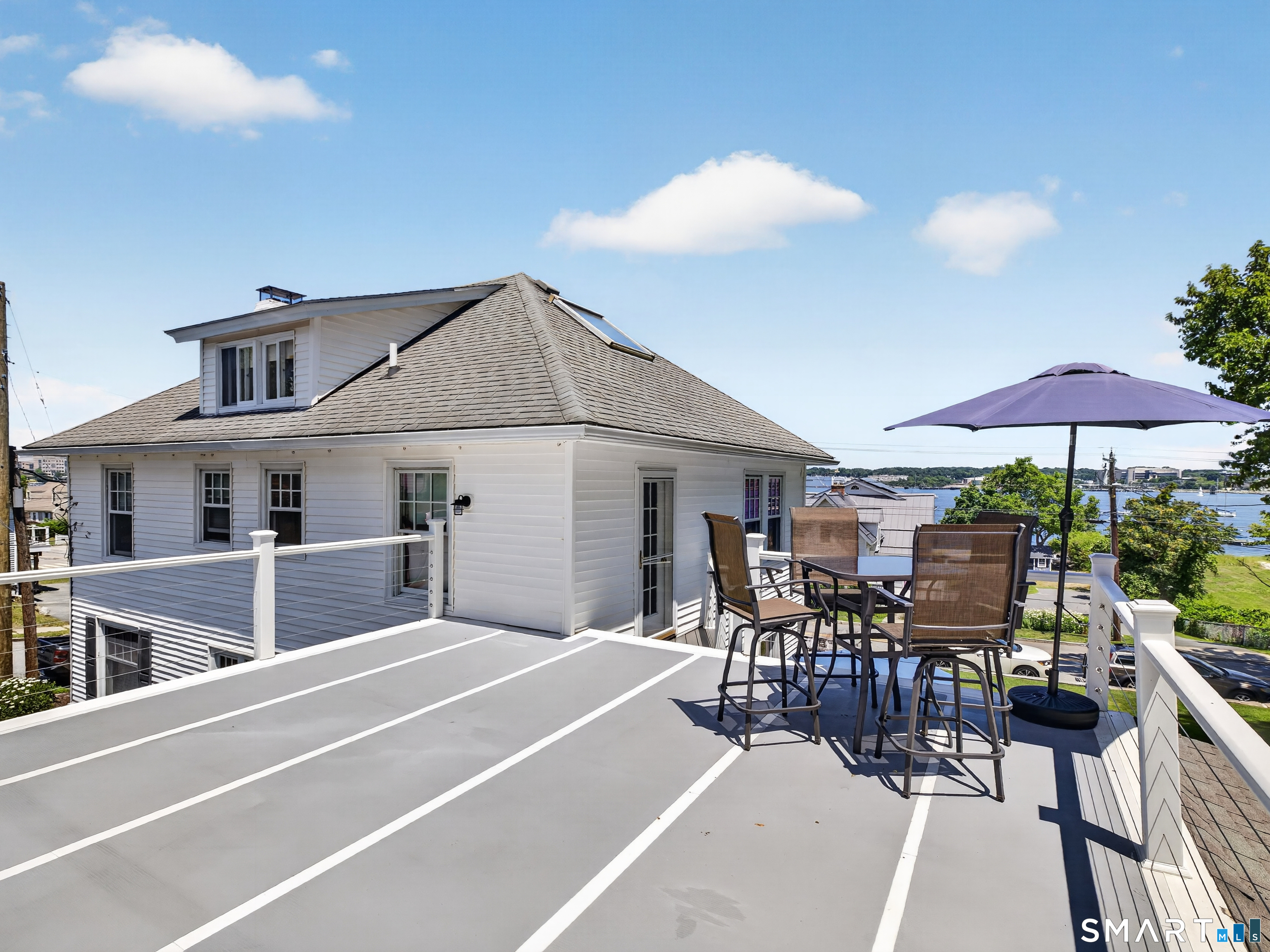 415 Pequot Avenue New London CT 06320
