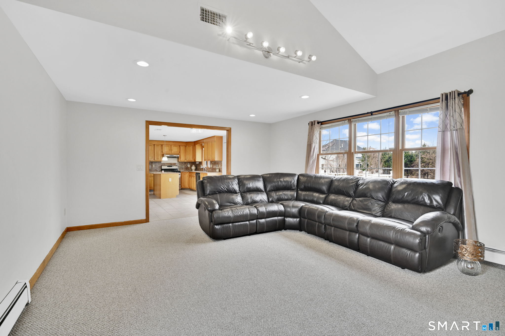 36 Cardinal Way South Windsor CT 06074