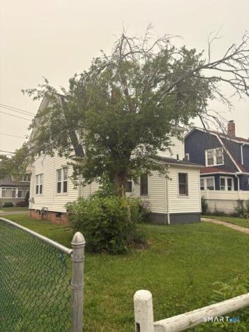 69 Forbes Place East Haven CT 06512