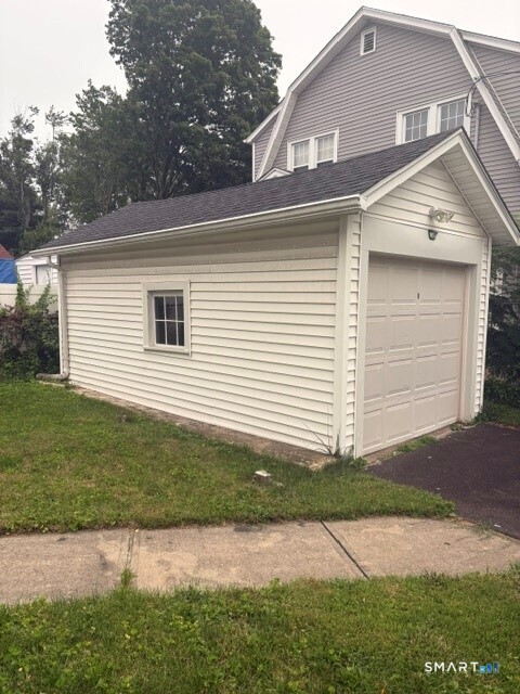 69 Forbes Place East Haven CT 06512