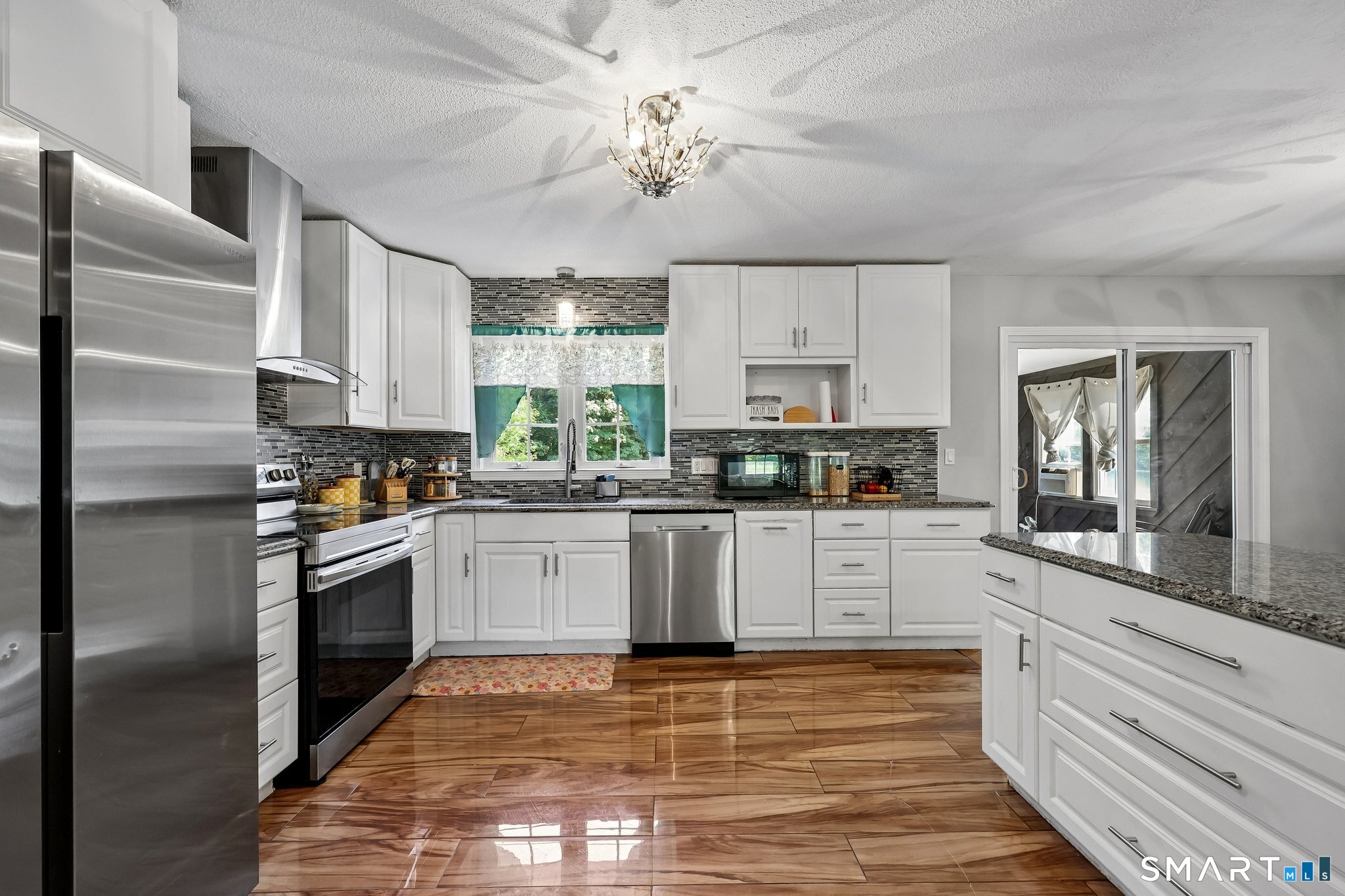 660 East South Street Suffield CT 06078